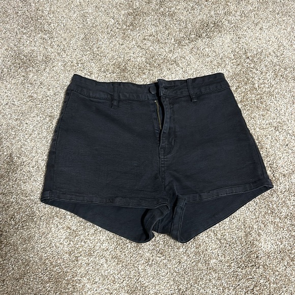 Black Jean Shorts - Picture 1 of 3